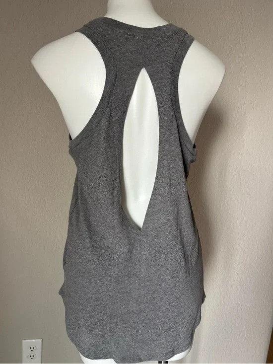 Victoria’s Secret Pink Floral Graphic Logo Open Back Muscle Grey Tank Top Size S - Picture 6 of 6